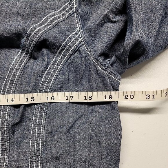 Woman's Chicos Denim Button Front Chambray Jacket W Belt Size 0 - Picture 13 of 16